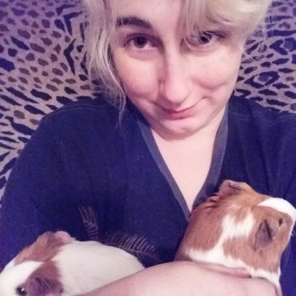 Meet Your Posher - Picture 1 of 7